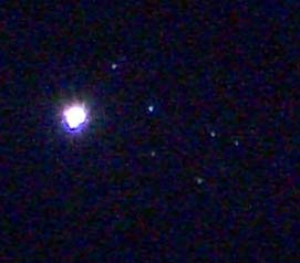 M45 y Venus fotofrafiados con mi cámara digital.