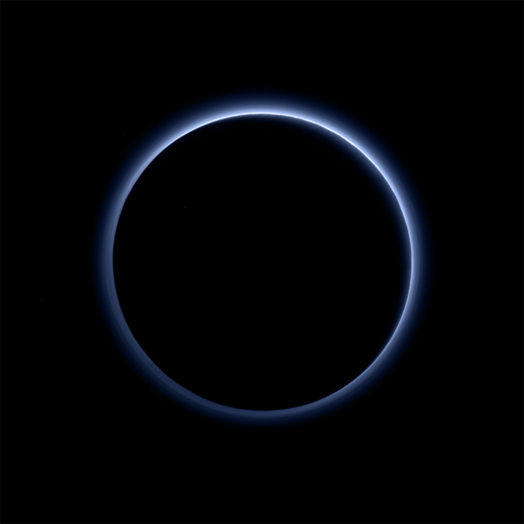 Fina atmósfera de Plutón